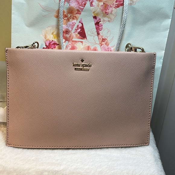 Kate Spade Bag gold name on outside of bag, pink leather, gray and white lining - Picture 1 of 9